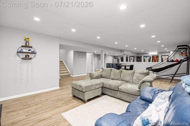 8146 Steven Court, Canton Charter Township, MI 48187