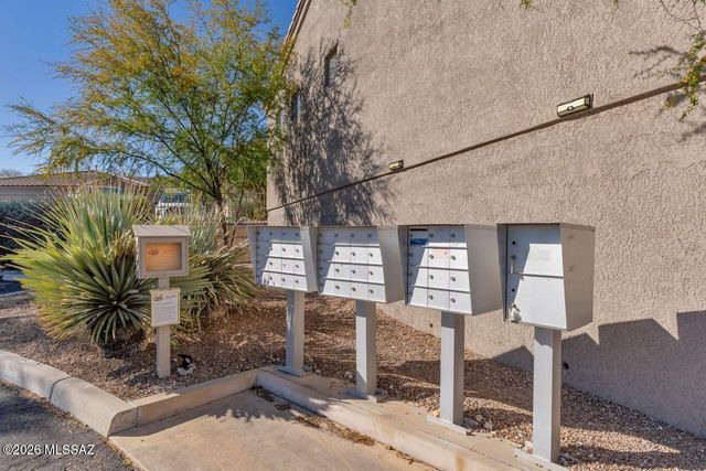 3876 N Forest Park Dr Unit 138, Tucson, AZ 85718