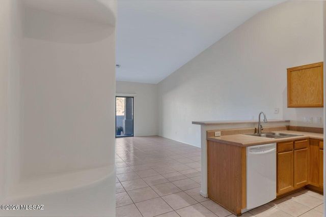 3876 N Forest Park Dr Unit 138, Tucson, AZ 85718