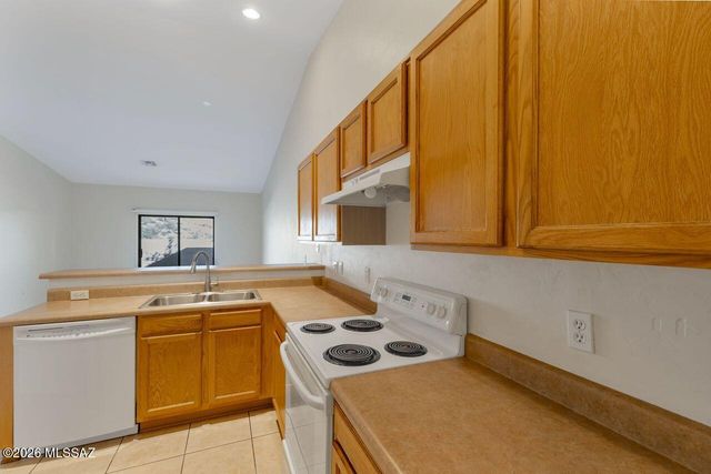 3876 N Forest Park Dr Unit 138, Tucson, AZ 85718