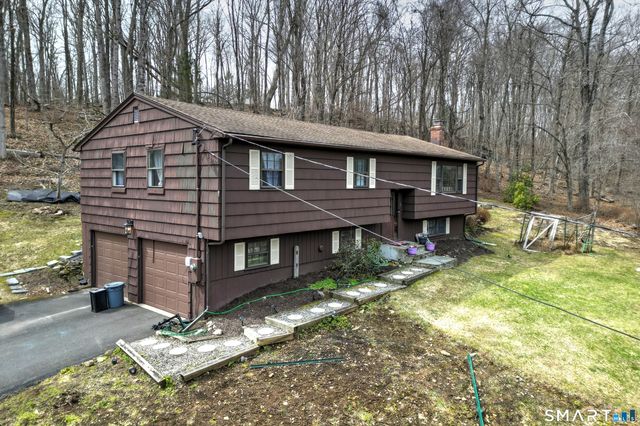 15 Scenic View Drive, Newtown, CT 06470