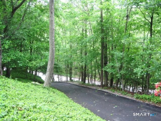 15 Scenic View Drive, Newtown, CT 06470