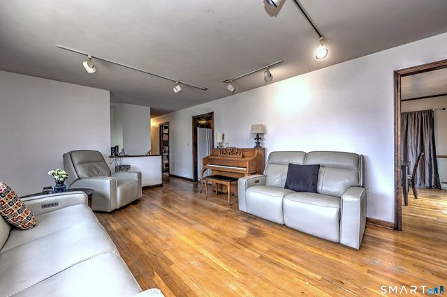 15 Scenic View Drive, Newtown, CT 06470