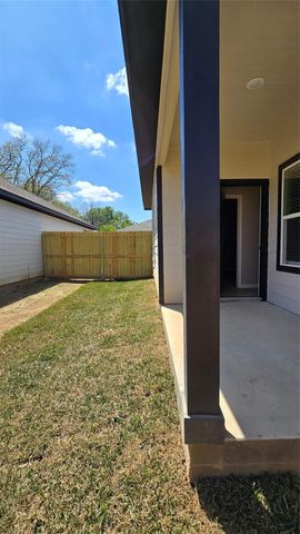 531 Gordy Road, Bacliff, TX 77518