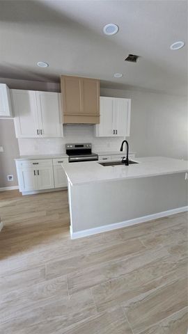 531 Gordy Road, Bacliff, TX 77518