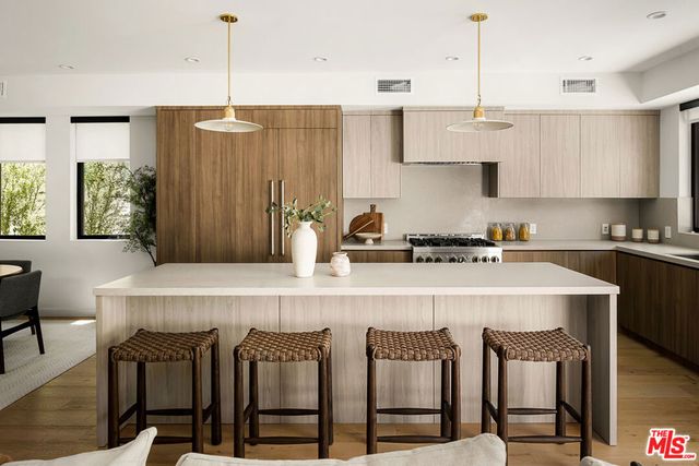 4651 Morse Avenue, Sherman Oaks, CA 91423