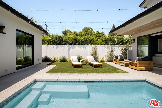 4651 Morse Avenue, Sherman Oaks, CA 91423