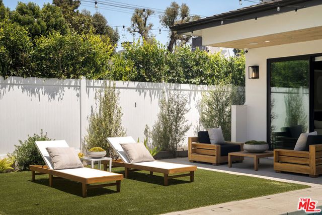 4651 Morse Avenue, Sherman Oaks, CA 91423
