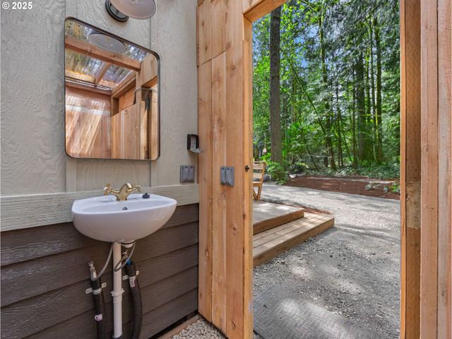 23375 E ADEL Ave, Brightwood, OR 97011