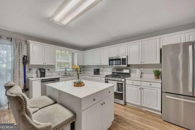 131 Banyon Court, Dallas, GA 30157