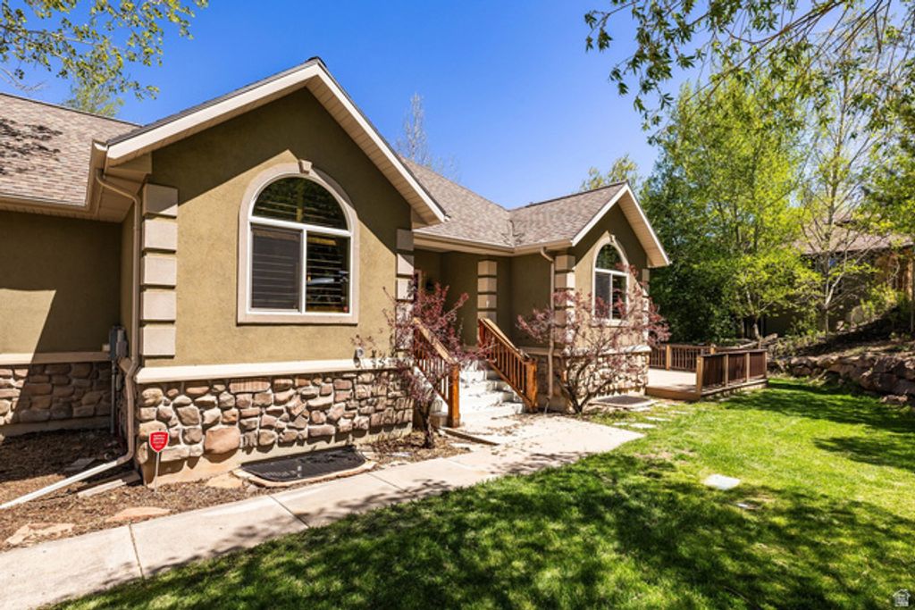 Image 36 of property listing at 7474 SUSANS CIR, Park City, UT 84098