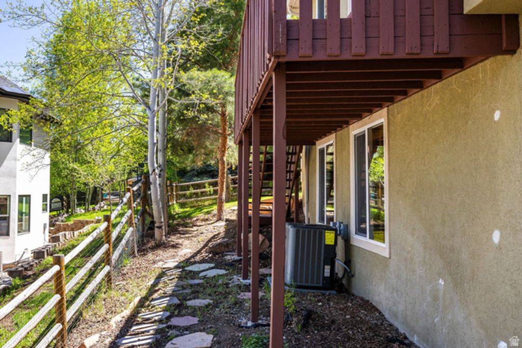 Image 40 of property listing at 7474 SUSANS CIR, Park City, UT 84098