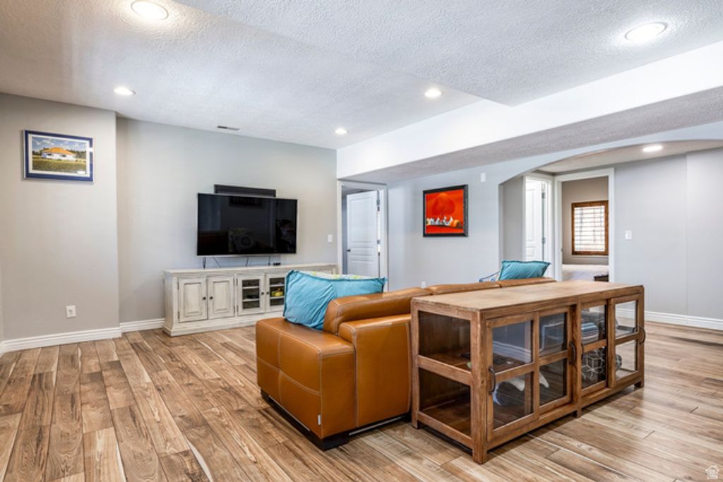 Image 5 of property listing at 7474 SUSANS CIR, Park City, UT 84098