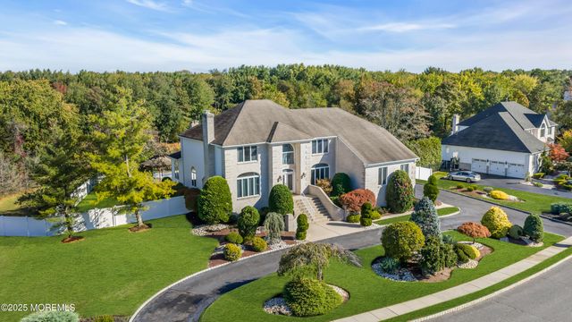 11 Whistler Way, Marlboro, NJ 07746