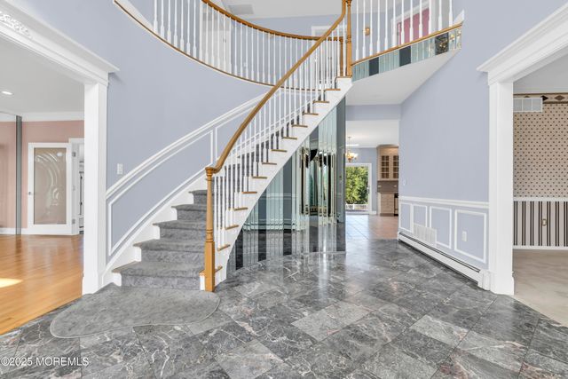 11 Whistler Way, Marlboro, NJ 07746