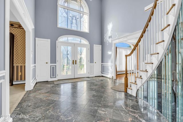 11 Whistler Way, Marlboro, NJ 07746