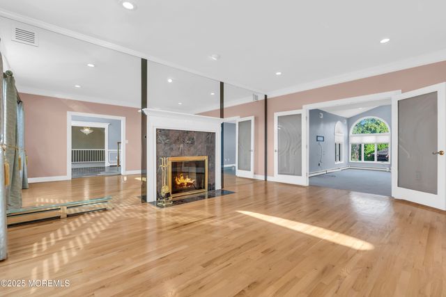 11 Whistler Way, Marlboro, NJ 07746