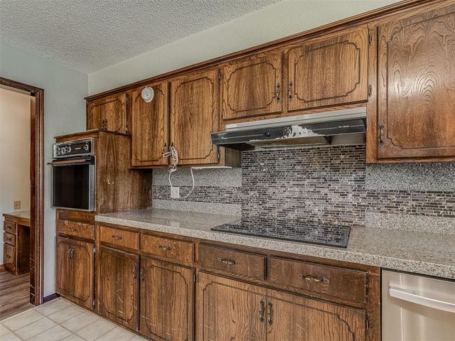 14380 SE 15th Street, Choctaw, OK 73020