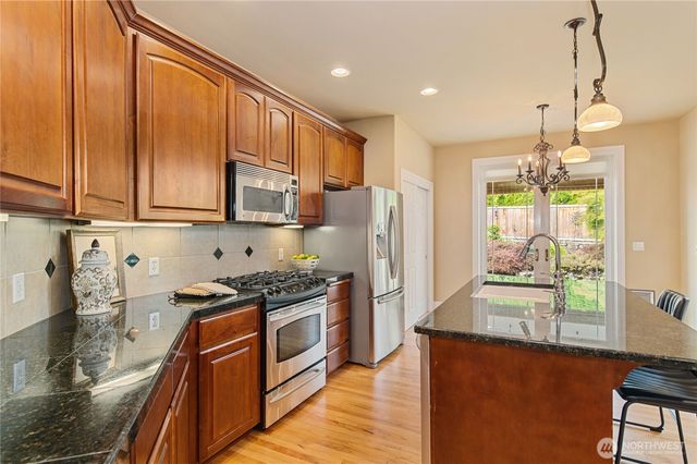 17112 136th Avenue Ct E, Puyallup, WA 98374