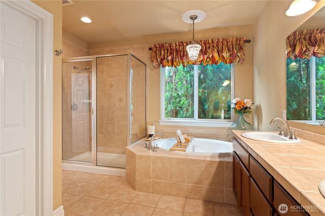 17112 136th Avenue Ct E, Puyallup, WA 98374
