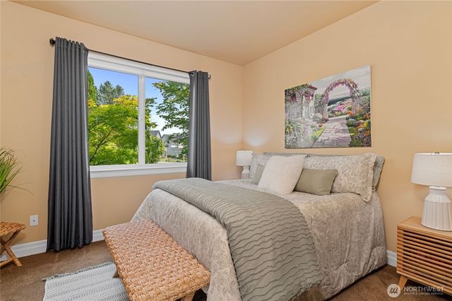 17112 136th Avenue Ct E, Puyallup, WA 98374