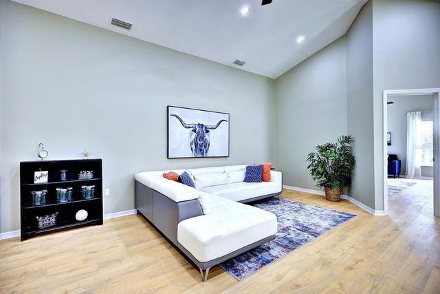 1011 TEQUESTA TRAIL, Lake Wales, FL 33898