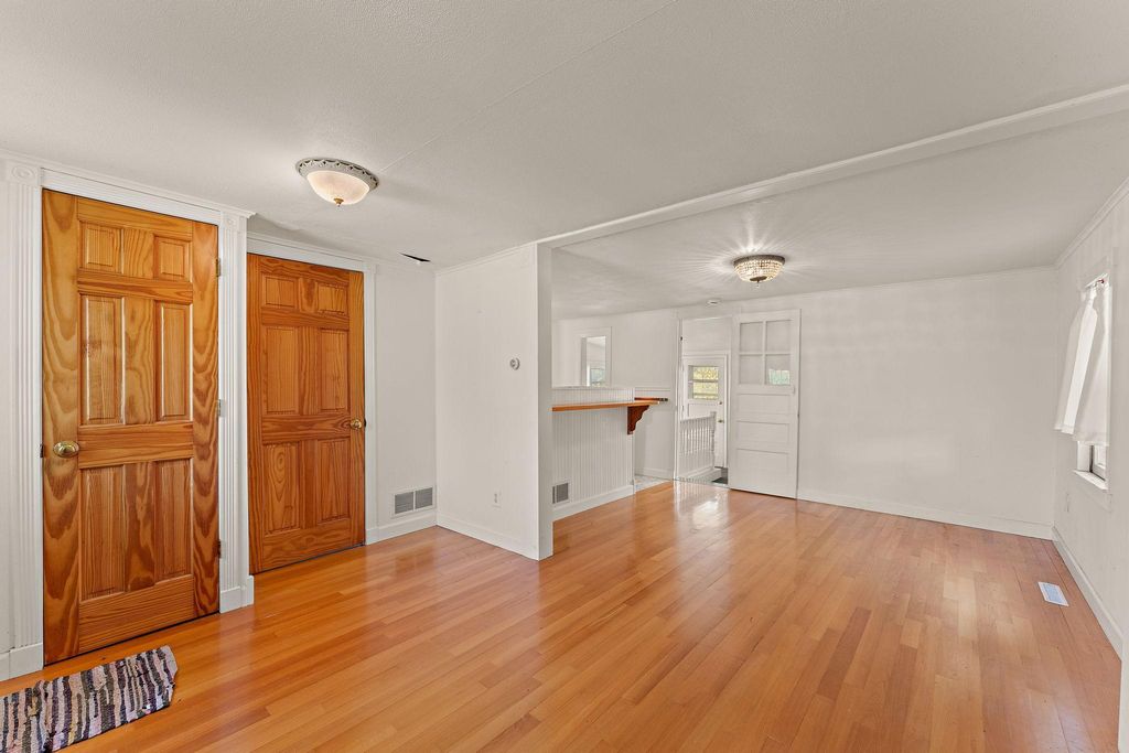 415 Chestnut Street E, South Saint Paul, MN 55075 — photo 3