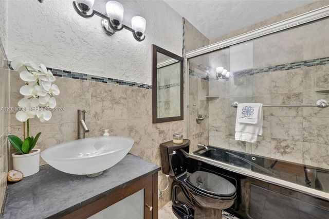 7917 SW 104th St 201F, Miami, FL 33156