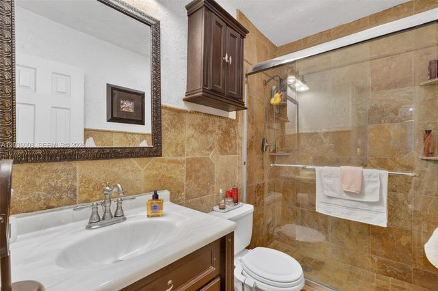 7917 SW 104th St 201F, Miami, FL 33156