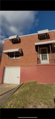 1212 Circle Dr, Braddock Hills, PA 15221