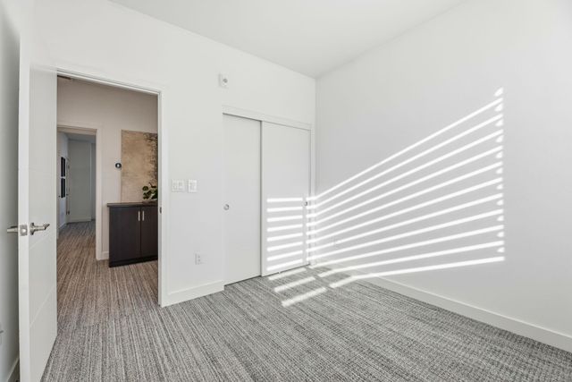 931 Edy Ln, Oakland, CA 94607