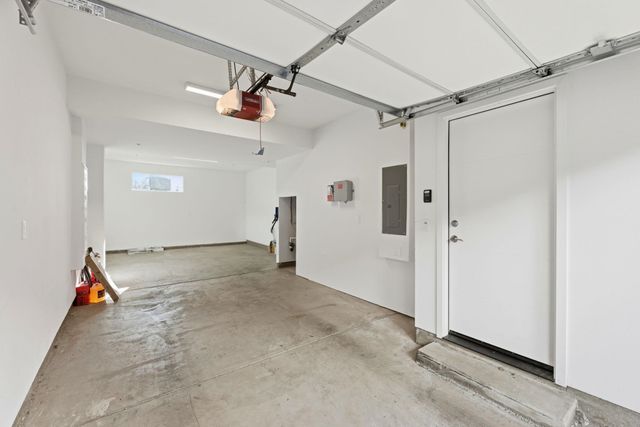 931 Edy Ln, Oakland, CA 94607