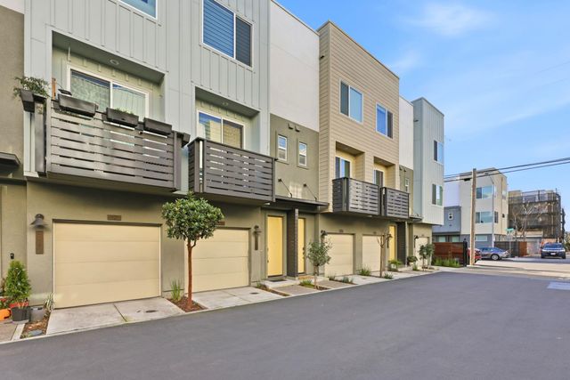 931 Edy Ln, Oakland, CA 94607