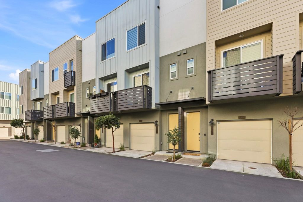 931 Edy Ln, Oakland, CA 94607