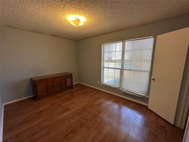 2104 Kirkwood Street, Mesquite, TX 75149