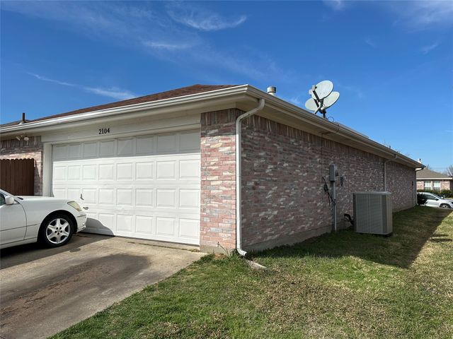 2104 Kirkwood Street, Mesquite, TX 75149