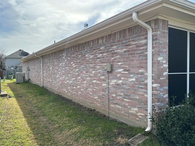 2104 Kirkwood Street, Mesquite, TX 75149