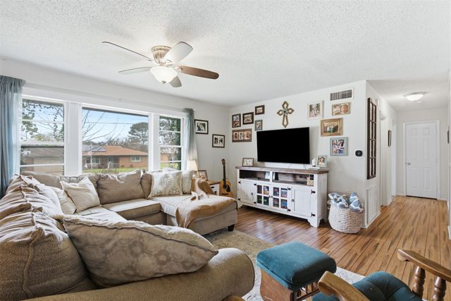 1218 Warden Street, Benbrook, TX 76126