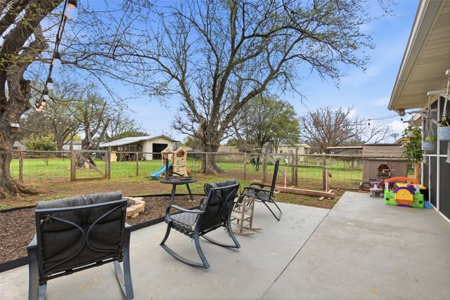 1218 Warden Street, Benbrook, TX 76126