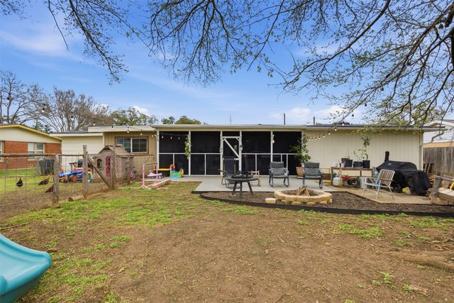 1218 Warden Street, Benbrook, TX 76126