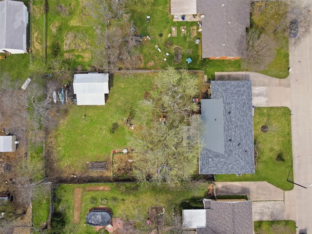 1218 Warden Street, Benbrook, TX 76126