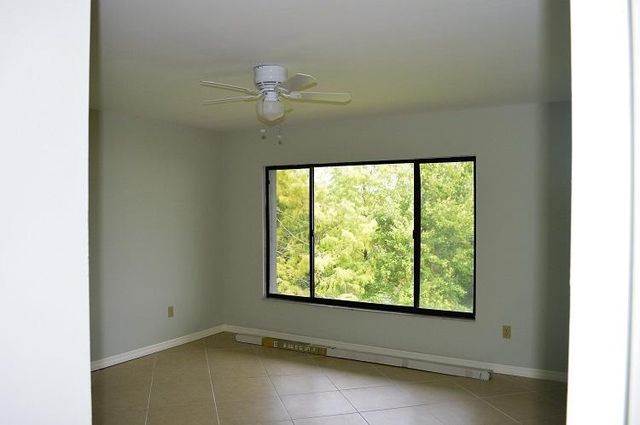2283 NW 22nd Avenue 104, Stuart, FL 34994