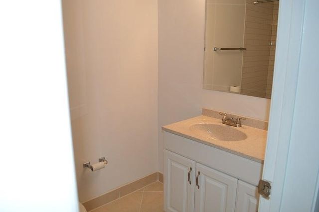 2283 NW 22nd Avenue 104, Stuart, FL 34994