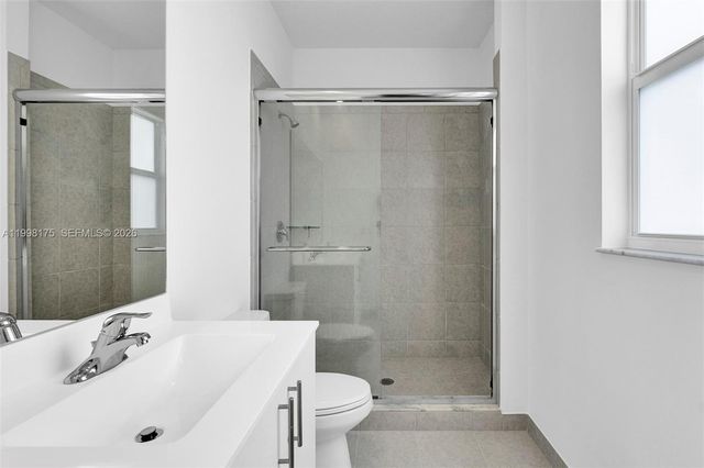 11925 NW 46th St, Coral Springs, FL 33076