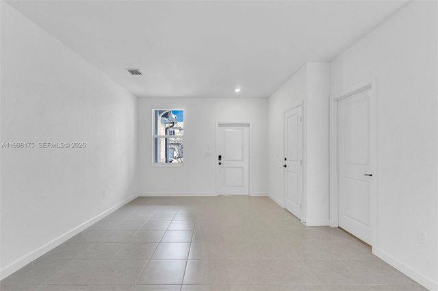 11925 NW 46th St, Coral Springs, FL 33076