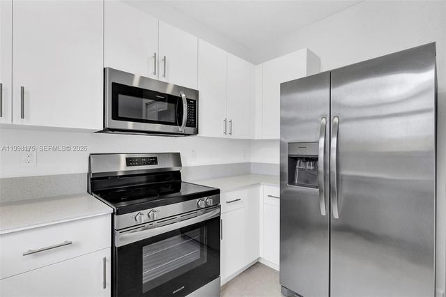 11925 NW 46th St, Coral Springs, FL 33076