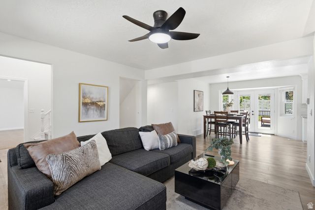 2744 E WOODHAMPTON CIR, Sandy, UT 84092