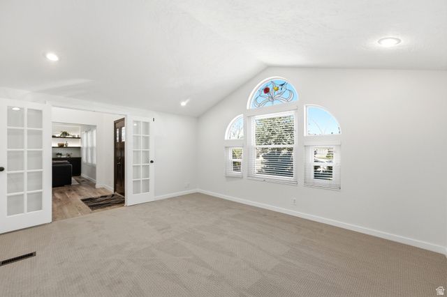 2744 E WOODHAMPTON CIR, Sandy, UT 84092