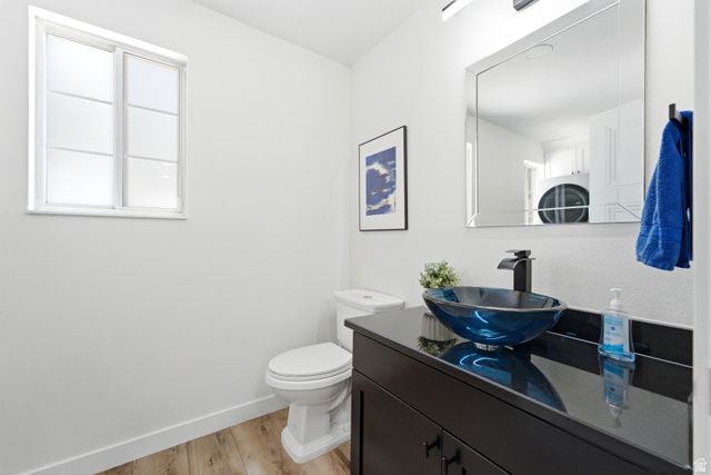 2744 E WOODHAMPTON CIR, Sandy, UT 84092