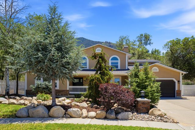 2744 E WOODHAMPTON CIR, Sandy, UT 84092